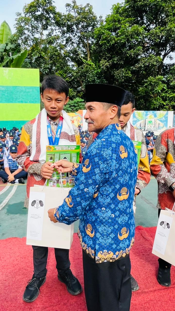 WhatsApp Image 2025-11-17 at 08.10.52 (1)