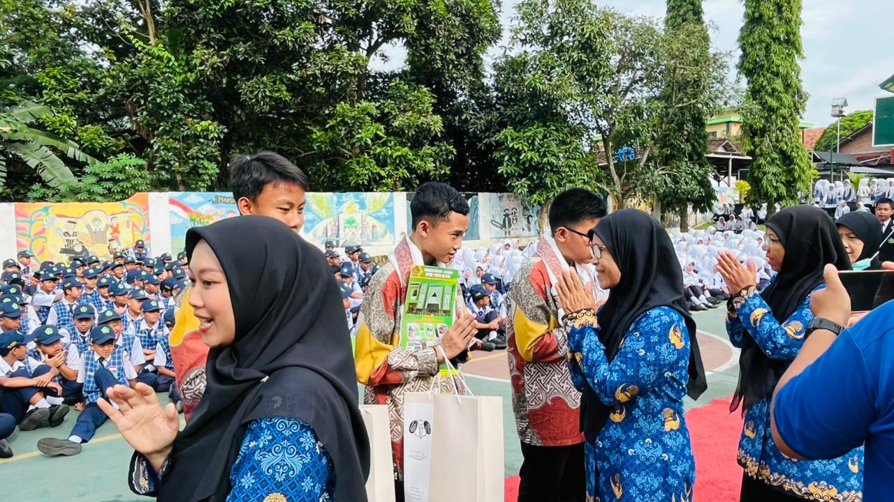 WhatsApp Image 2025-11-17 at 08.13.40 (1)