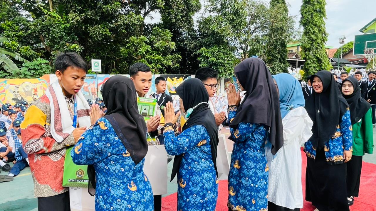 WhatsApp Image 2025-11-17 at 08.13.41 (1)