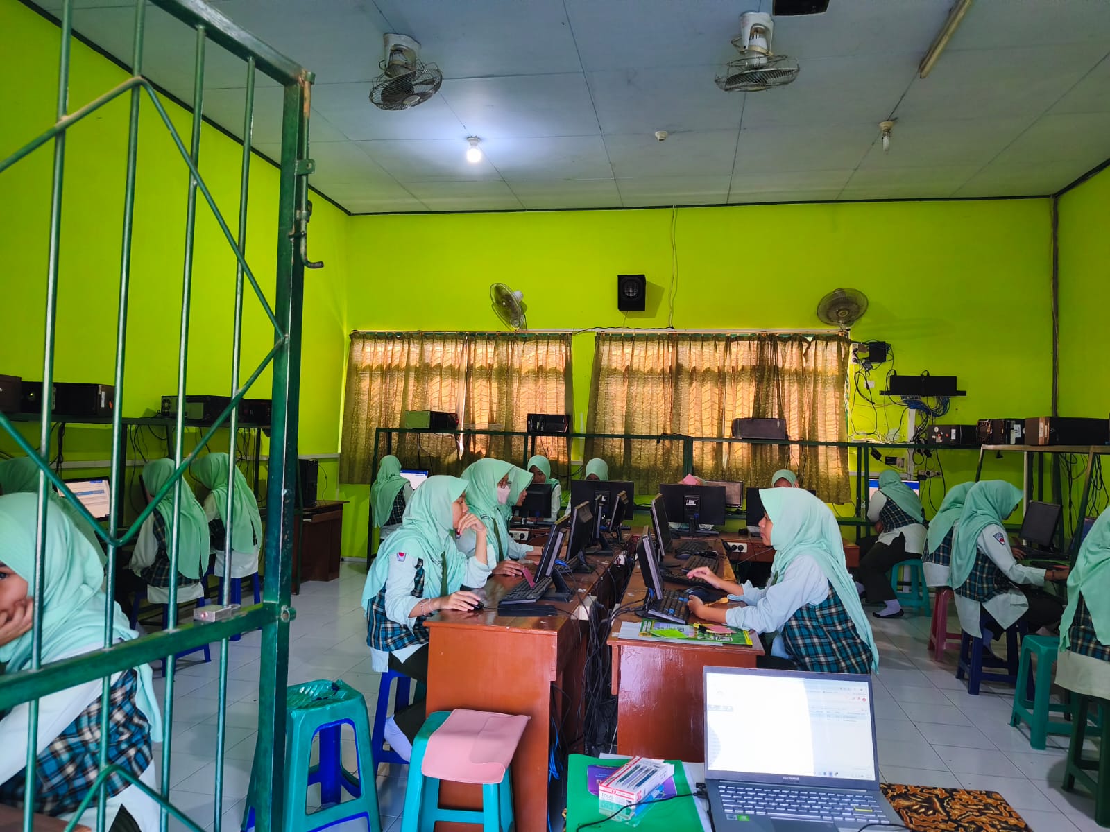 WhatsApp Image 2026-04-16 at 09.09.58